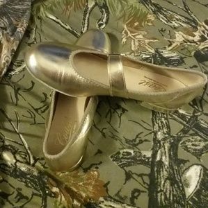 Coast Shoes